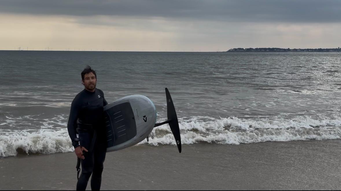 Kévin de Glissevolution valide la Duotone Foil Assist après son essai