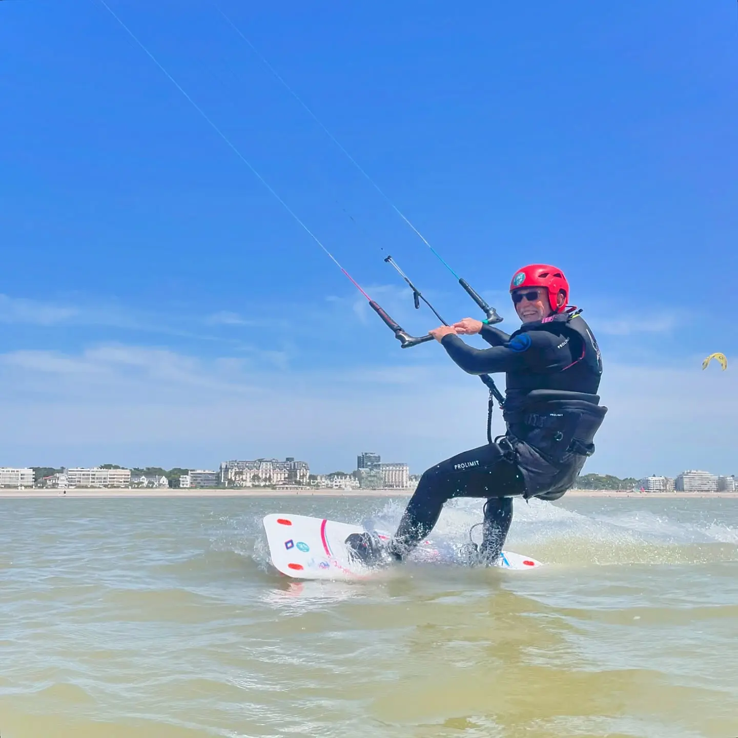 Session kite avec Line Up - drapeau école